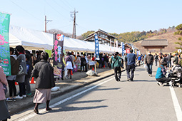 ラッとかんら観光キャンペーンオープニングフェスタ 楽市楽座inかんら